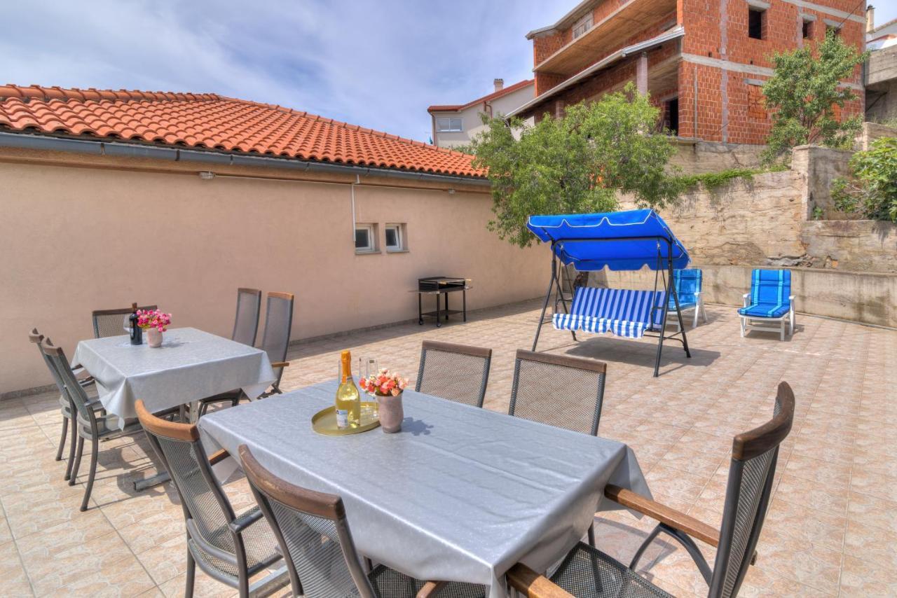 Lovely Apartments Senj セニ エクステリア 写真