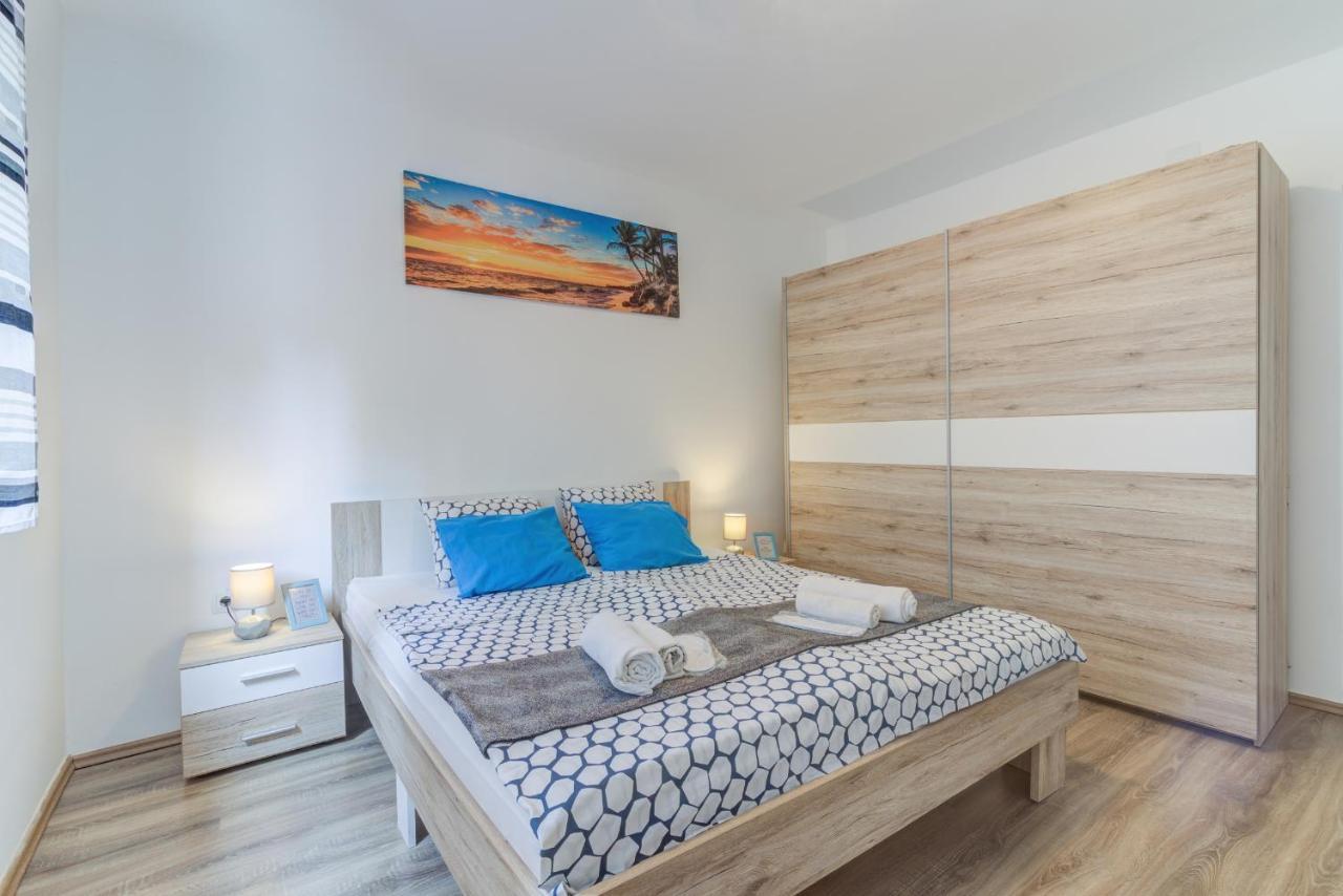 Lovely Apartments Senj セニ エクステリア 写真
